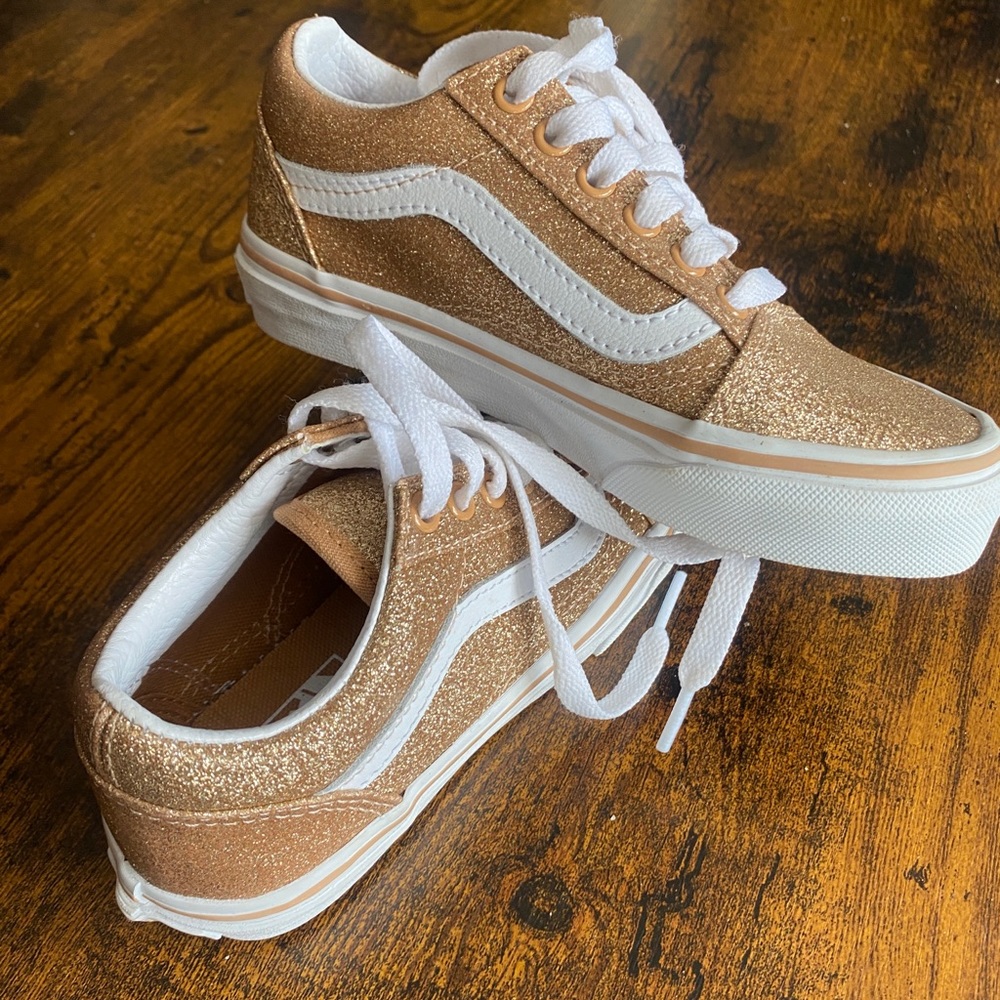 NWOT kids size 12 gold glitter ✨ Vans